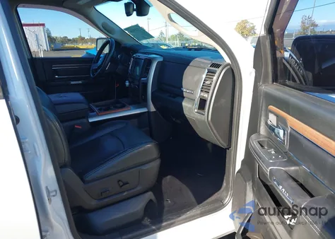 2014 Ram 1500 Laramie z USA, uszkodzony, nr VIN 1C6RR7JM2ES476471